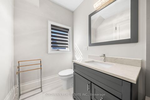 Photo 33 at 352 Patricia Avenue, Newtonbrook West, Toronto
