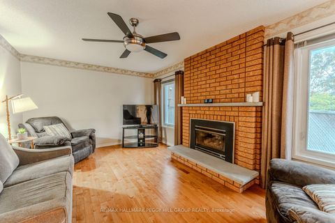 Photo 1 at 44 Cardinal Street, Cundles East, Barrie