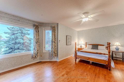 Photo 7 at 44 Cardinal Street, Cundles East, Barrie