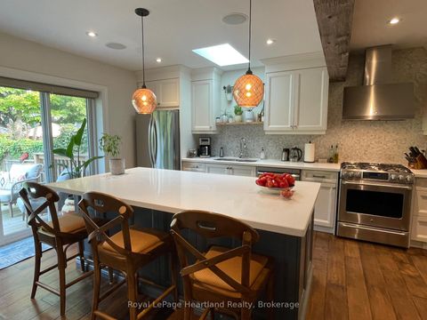 Photo 1 at 15 SCARBOROUGH HEIGHTS Boulevard, Cliffcrest, Toronto