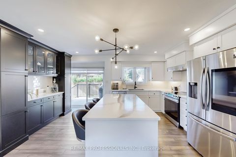 Photo 11 at 4 Martin Grove Road, City Centre West, Toronto Photo 11 at 4 Martin Grove Road, City Centre West, Toronto