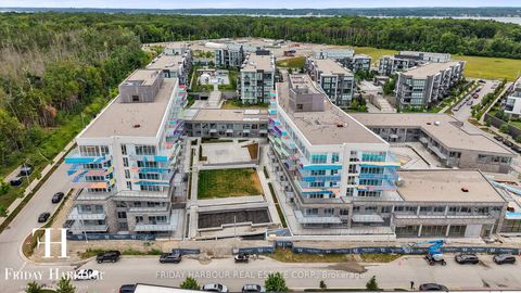 Photo 5 at 409 - 333 Sunseeker Avenue, Rural Innisfil, Innisfil