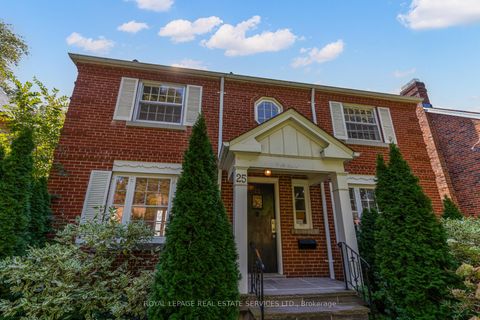 Photo 2 at 25 Ashton Manor, Queensway, Toronto