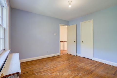 Photo 28 at 25 Ashton Manor, Queensway, Toronto