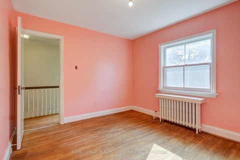 Photo 30 at 25 Ashton Manor, Queensway, Toronto