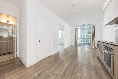Photo 2 at 303 - 950 Portage Parkway, Vaughan Corporate Centre, Vaughan