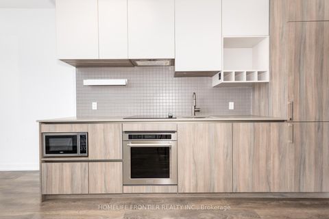 Photo 5 at 303 - 950 Portage Parkway, Vaughan Corporate Centre, Vaughan