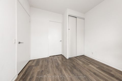 Photo 10 at 303 - 950 Portage Parkway, Vaughan Corporate Centre, Vaughan