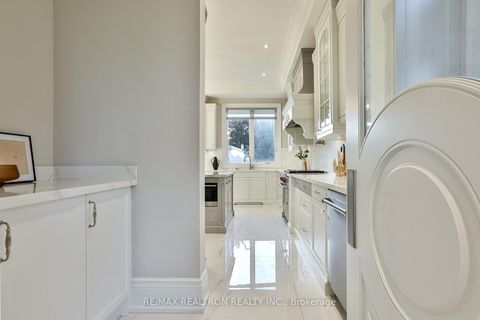 Photo 20 at 56 Sanderson Crescent, North Richvale, Richmond Hill