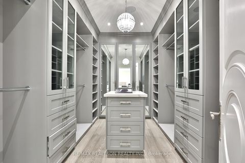 Photo 33 at 56 Sanderson Crescent, North Richvale, Richmond Hill