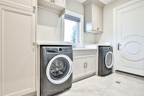 Photo 40 at 56 Sanderson Crescent, North Richvale, Richmond Hill