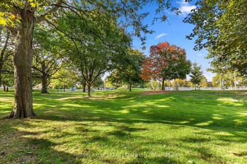 Photo 25 at 18 Farmstead Road, Windfields, Toronto