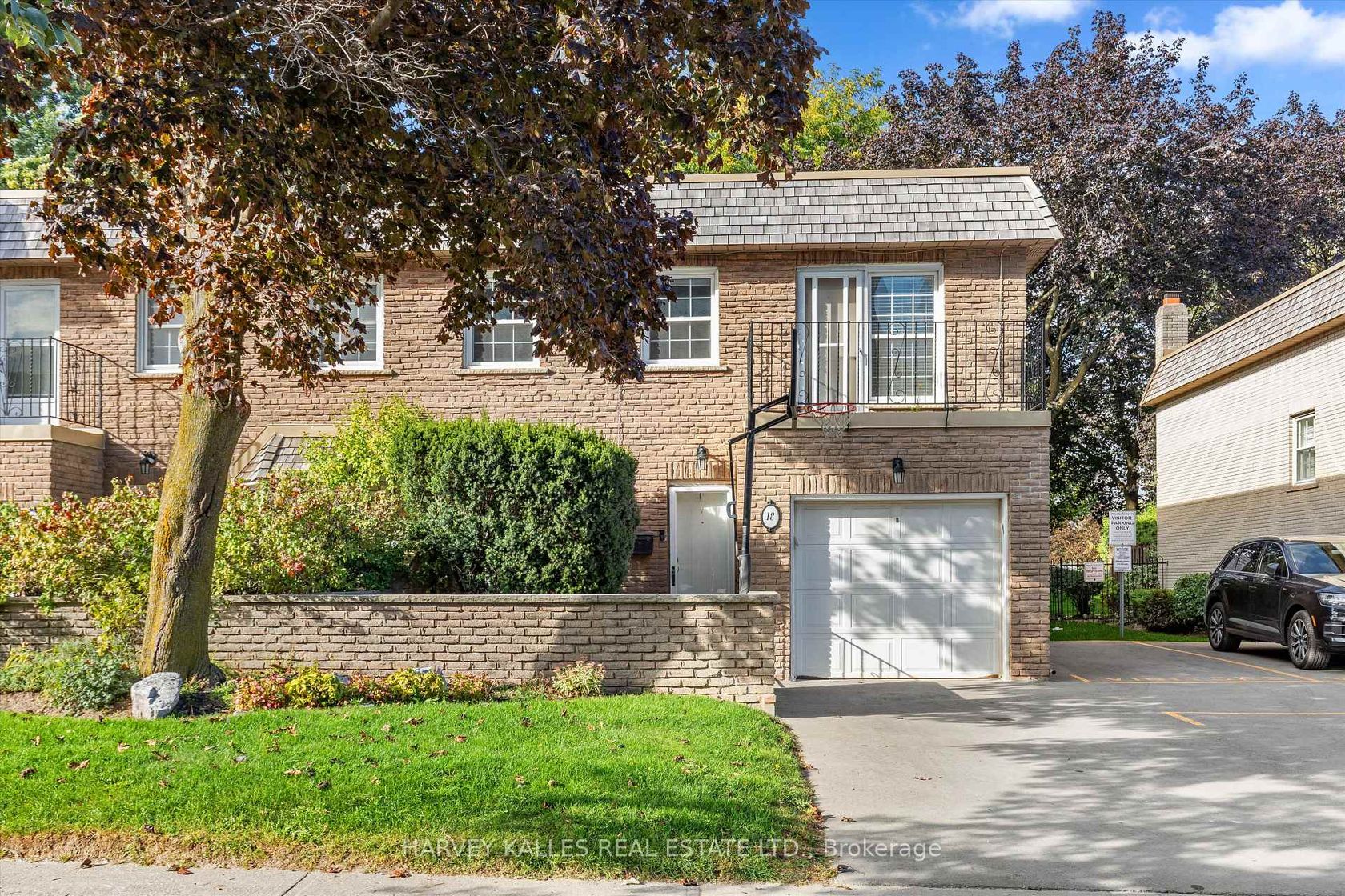 18 Farmstead Road, Windfields, Toronto 