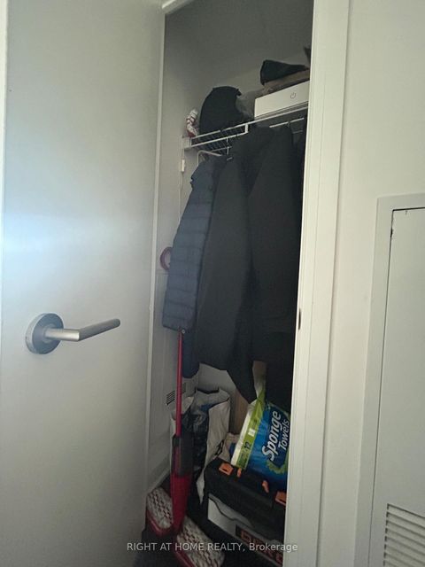 Photo 4 at 405 - 160 Vanderhoof Avenue, Thorncliffe Park, Toronto