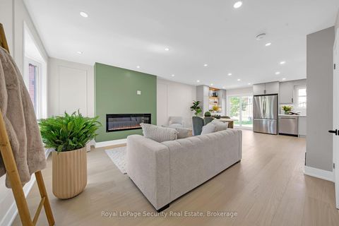 Photo 0 at 74 Andrea Lane, East Woodbridge, Vaughan Photo 0 at 74 Andrea Lane, East Woodbridge, Vaughan