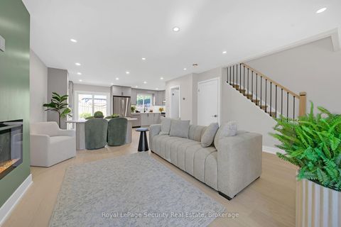 Photo 5 at 74 Andrea Lane, East Woodbridge, Vaughan