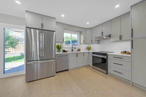 Photo 7 at 74 Andrea Lane, East Woodbridge, Vaughan