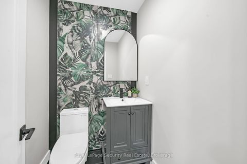 Photo 13 at 74 Andrea Lane, East Woodbridge, Vaughan