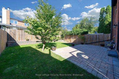 Photo 32 at 74 Andrea Lane, East Woodbridge, Vaughan