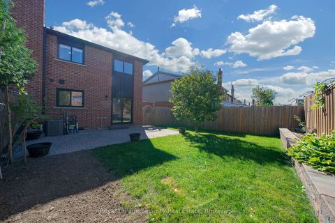 Photo 34 at 74 Andrea Lane, East Woodbridge, Vaughan