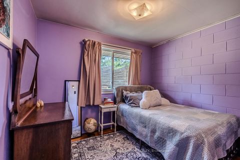 Photo 5 at 250 Sunnybrae Avenue, Stroud, Innisfil