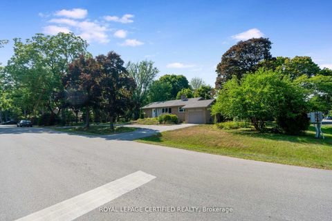 Photo 23 at 122 Selgrove Crescent, SW Southwest, Oakville