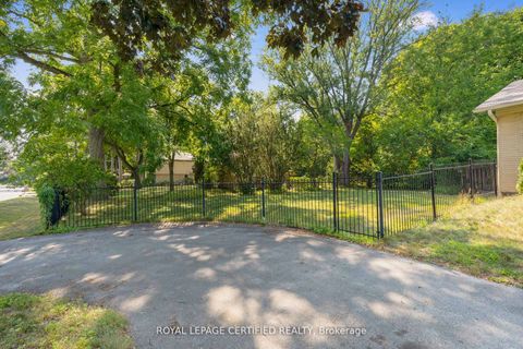 Photo 24 at 122 Selgrove Crescent, SW Southwest, Oakville