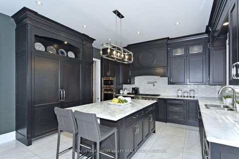 Photo 12 at 47 Nave Street, Kleinburg, Vaughan
