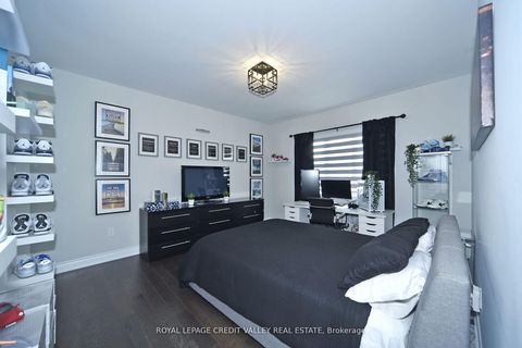 Photo 31 at 47 Nave Street, Kleinburg, Vaughan Photo 31 at 47 Nave Street, Kleinburg, Vaughan