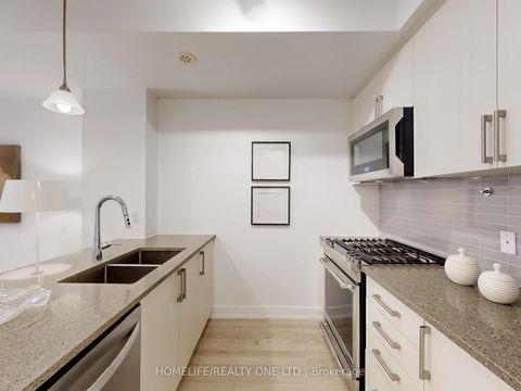 Photo 11 at TH 41 - 3 Elsie Lane, Junction, Toronto