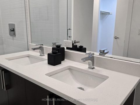 Photo 25 at TH 41 - 3 Elsie Lane, Junction, Toronto