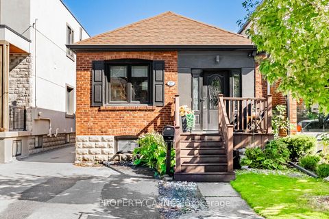 Photo 1 at 87 Fourth Street, New Toronto, Toronto