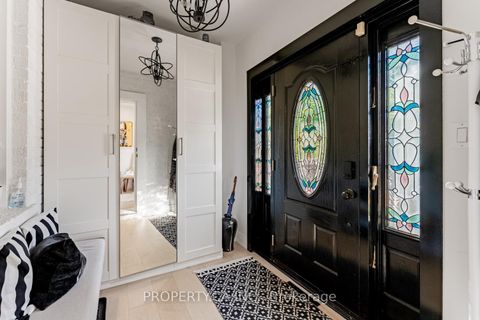 Photo 3 at 87 Fourth Street, New Toronto, Toronto