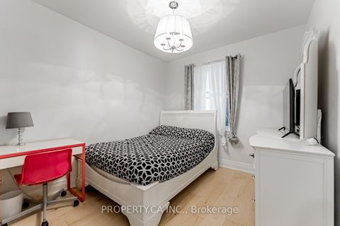 Photo 17 at 87 Fourth Street, New Toronto, Toronto