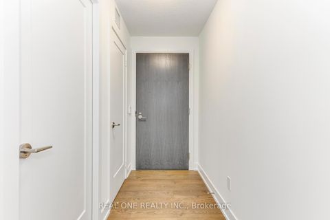 Photo 3 at 616 - 9 Mabelle Avenue, City Centre West, Toronto