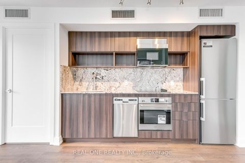 Photo 11 at 616 - 9 Mabelle Avenue, City Centre West, Toronto