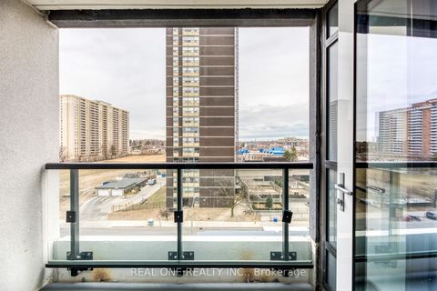 Photo 17 at 616 - 9 Mabelle Avenue, City Centre West, Toronto