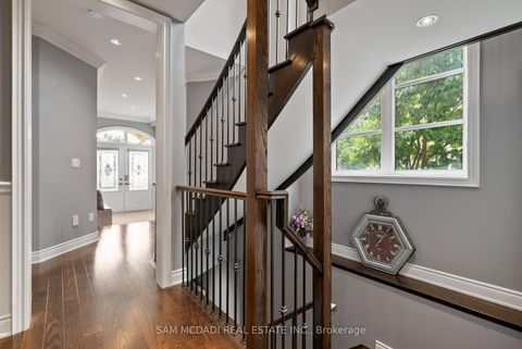 Photo 4 at 2469 Chateau Common, BC Bronte Creek, Oakville