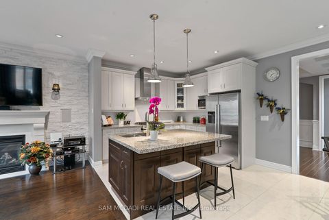 Photo 11 at 2469 Chateau Common, BC Bronte Creek, Oakville