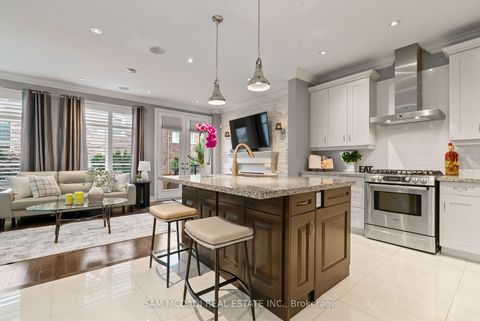 Photo 12 at 2469 Chateau Common, BC Bronte Creek, Oakville