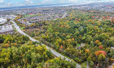 Photo 3 at 537 Huronia Road, 400 East, Barrie