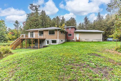Photo 21 at 537 Huronia Road, 400 East, Barrie