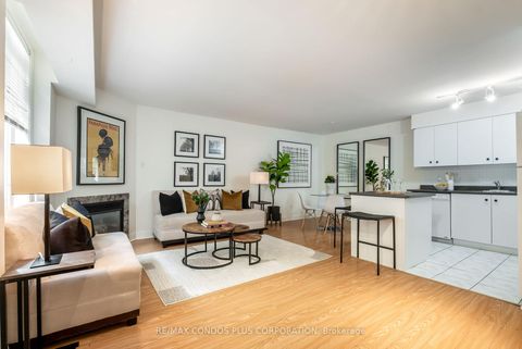 Photo 3 at 134 - 415 Jarvis Street, South St. James Town, Toronto