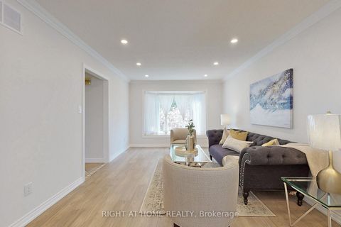 Photo 5 at 350 Sunset Beach Road, Oak Ridges Lake Wilcox, Richmond Hill