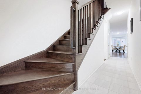 Photo 5 at 63 McCague Street, Rural Richmond Hill, Richmond Hill