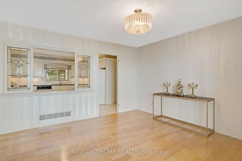 Photo 13 at 1360 LAKESHORE Road W, SW Southwest, Oakville