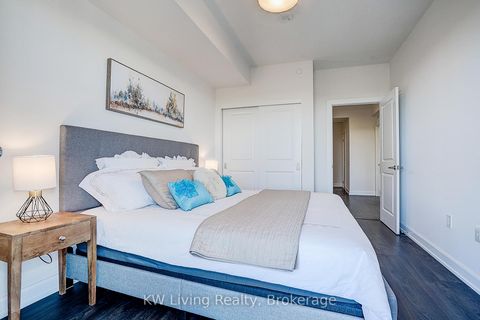 Photo 13 at 724 - 3200 William Coltson Avenue, JM Joshua Meadows, Oakville