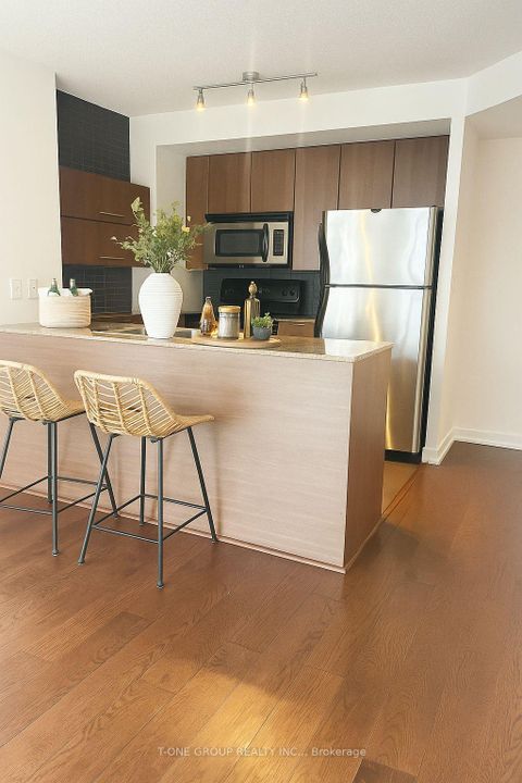 Photo 10 at 510 - 11 Brunel Court, Waterfront Communities C1, Toronto