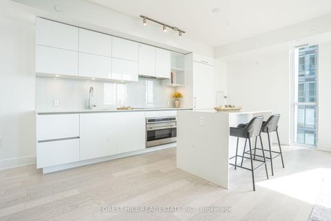 Photo 8 at 4101 - 1 Yorkville Avenue, Annex, Toronto