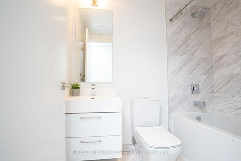 Photo 14 at 4101 - 1 Yorkville Avenue, Annex, Toronto